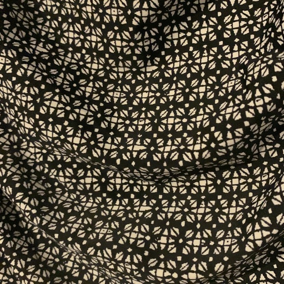 Ava VIV 18W Black White Tank Swimwear - Picture 2 of 5